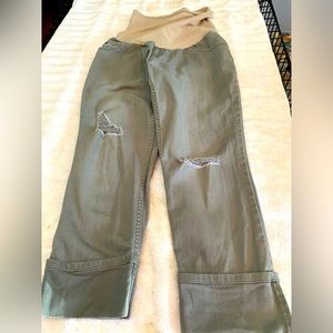 Maternity cropped jeans  size M. Great for summer